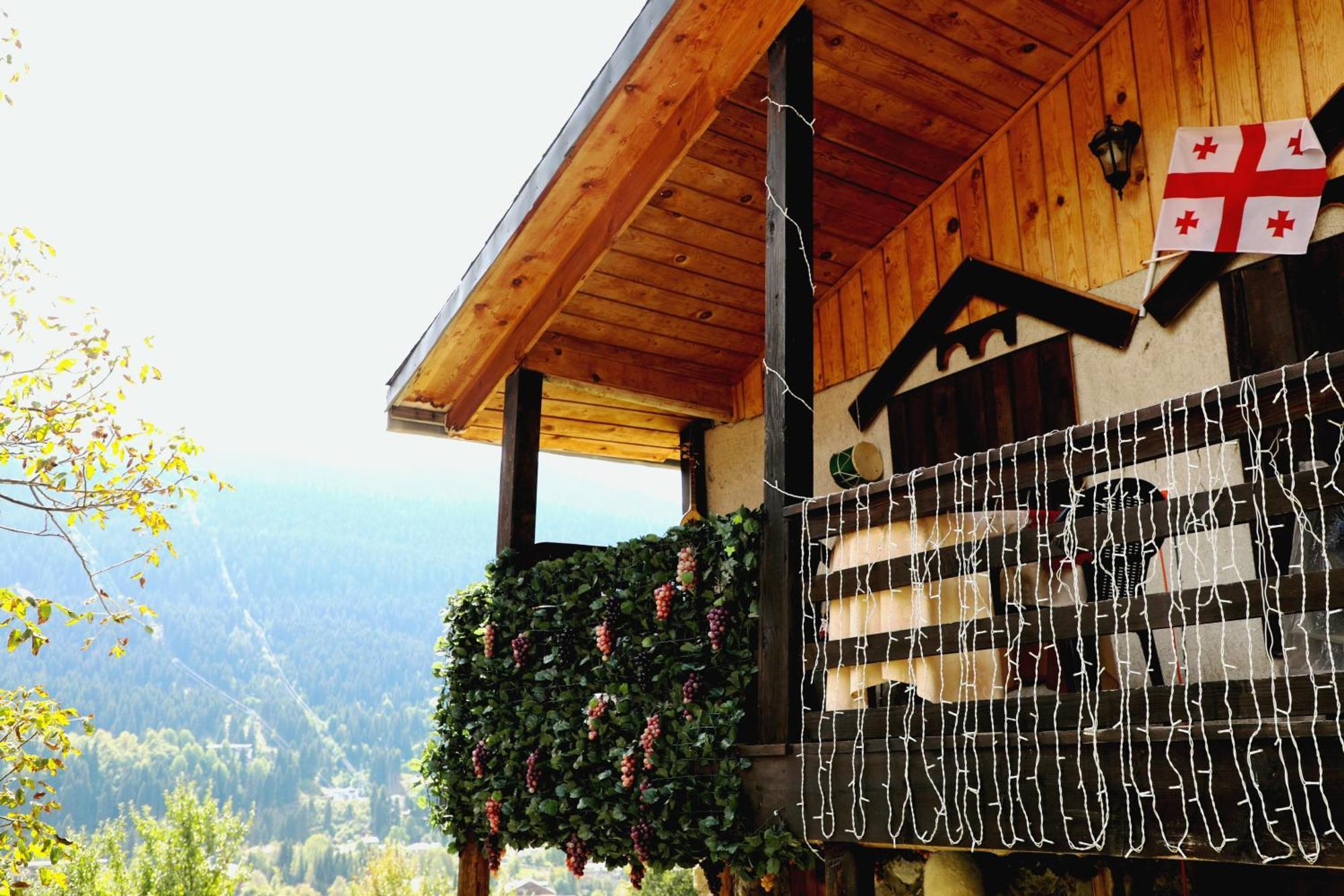 Nadia Guesthouse Mestia Dış mekan fotoğraf