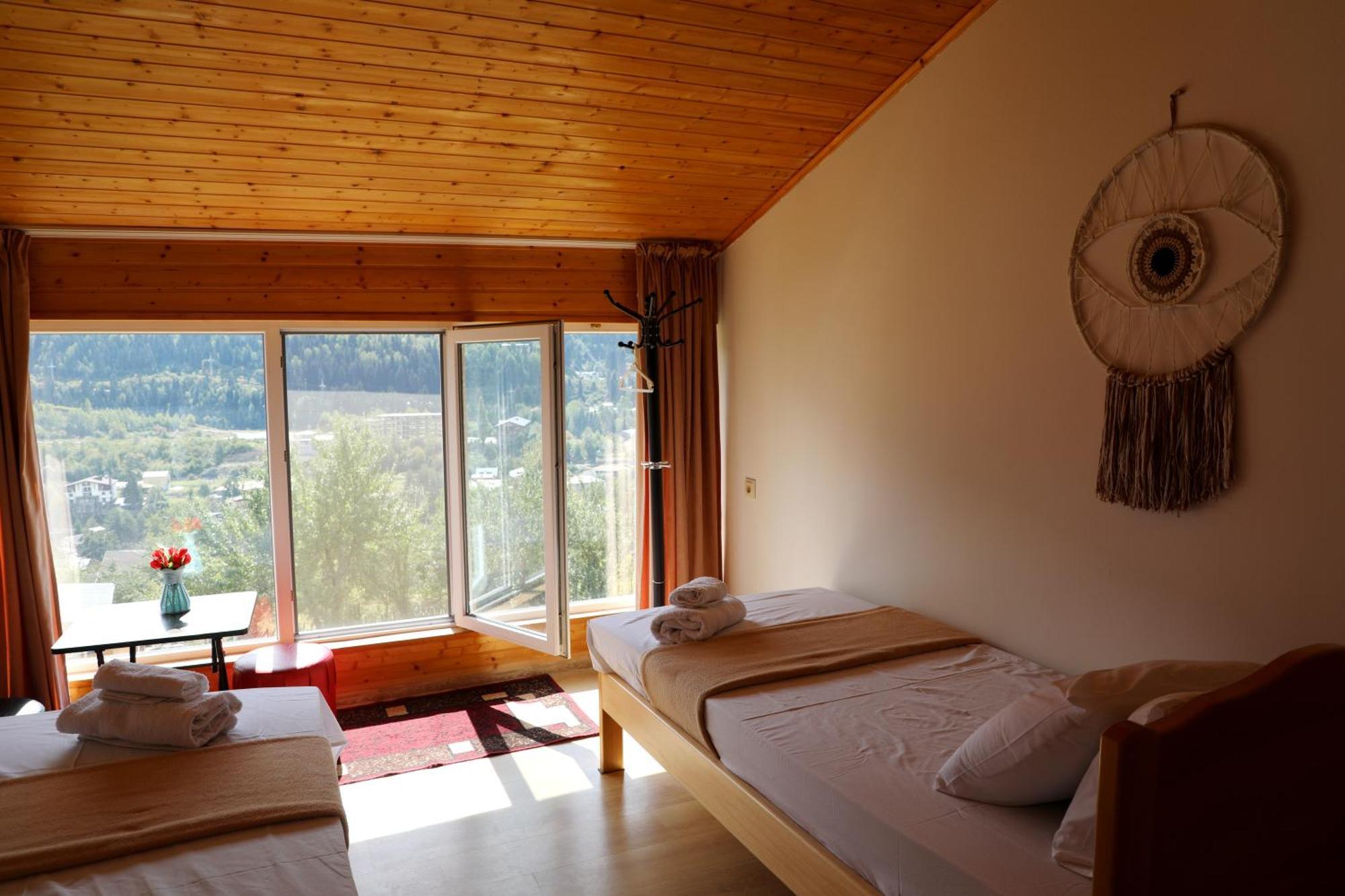 Nadia Guesthouse Mestia Dış mekan fotoğraf